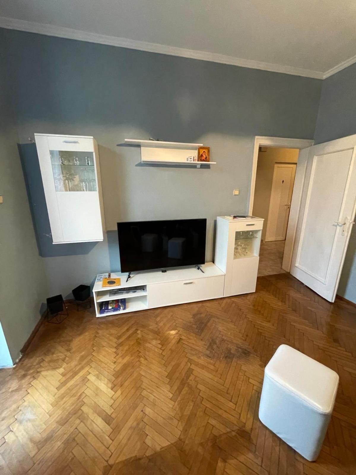 Plovdiv Historical 1BR Apartment Top Center