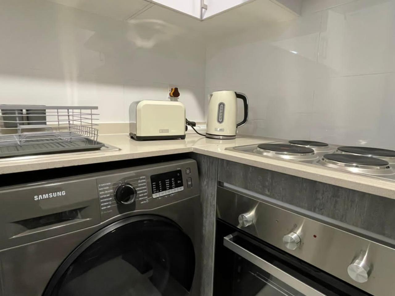 Studio Apartment_H103