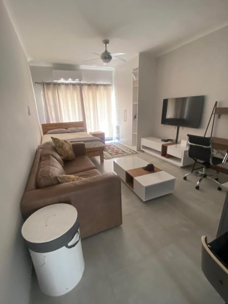 Studio Apartment_H103
