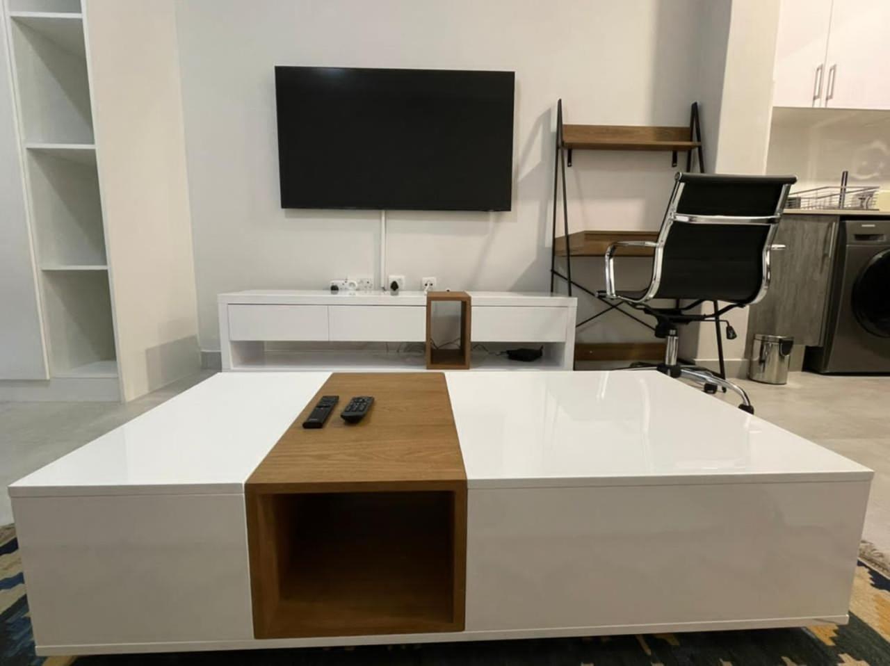Studio Apartment_H103