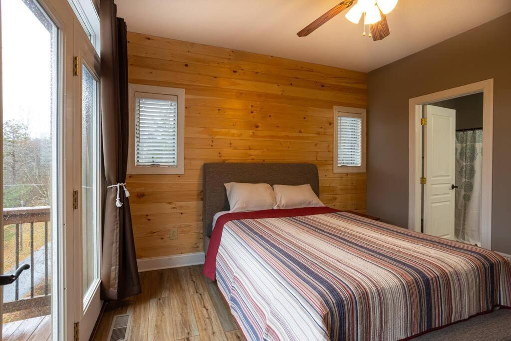 Best Kept Secret @ Deep Creek view 5