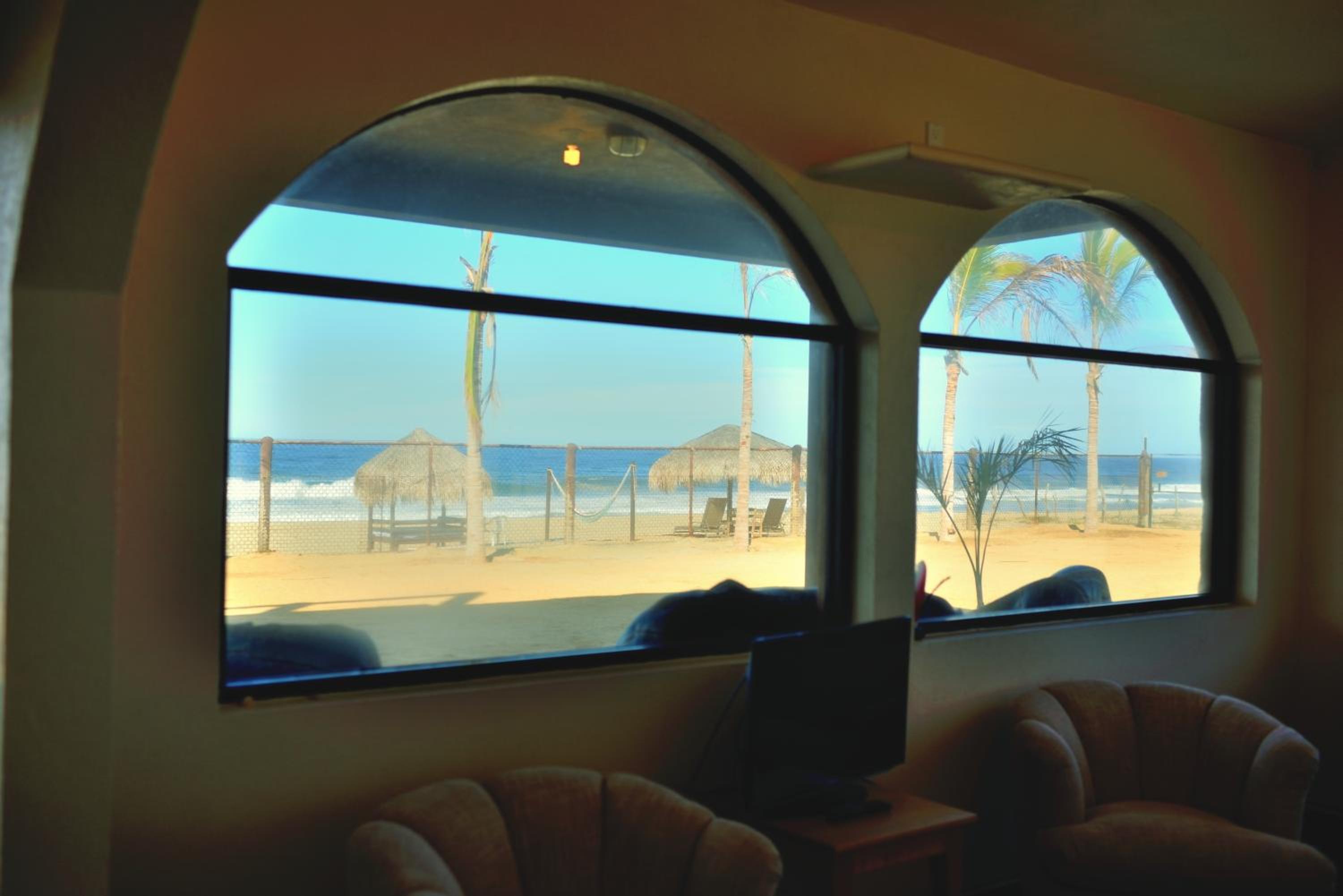 Cerritos Beach Palace