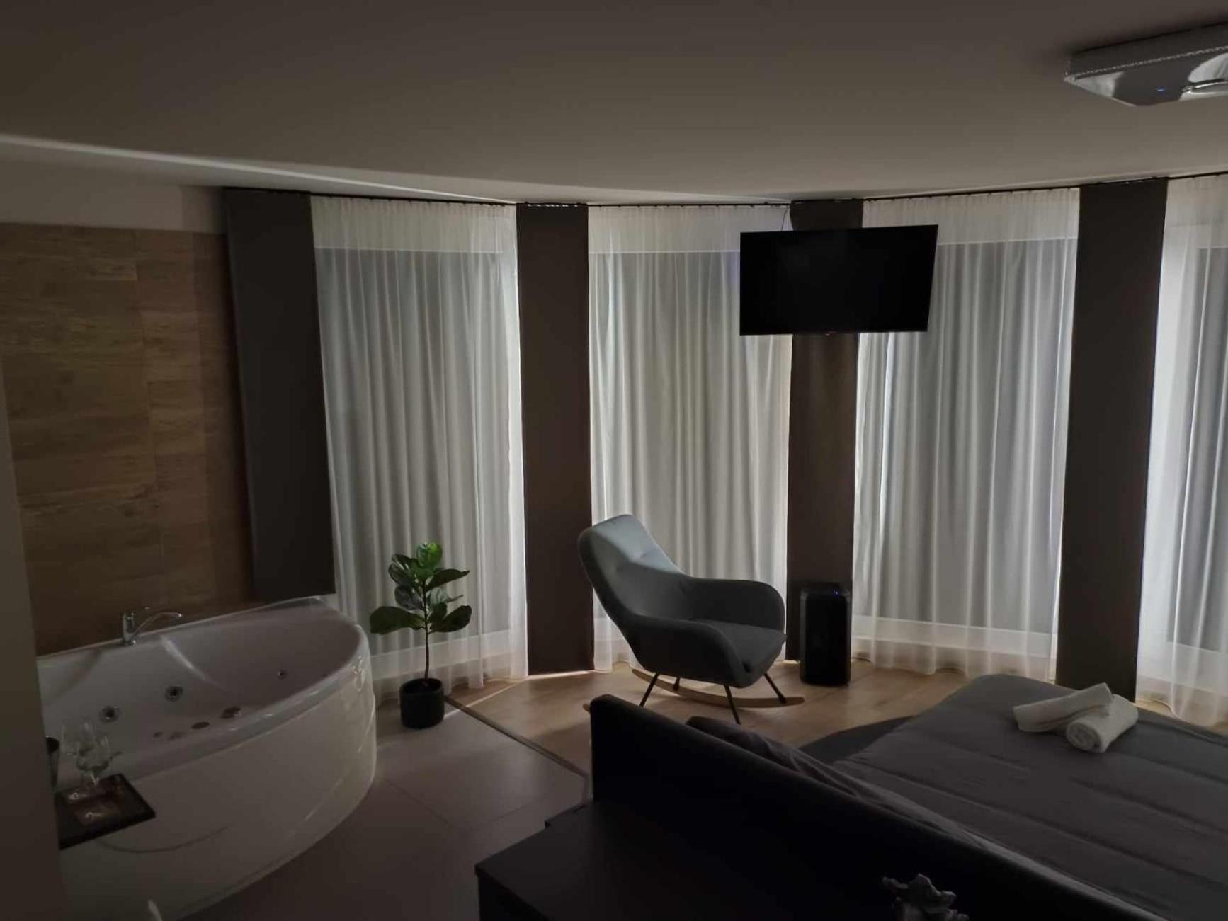 WEST Panorama Penthouse - apartment with a fantastic view of the city, photo 26