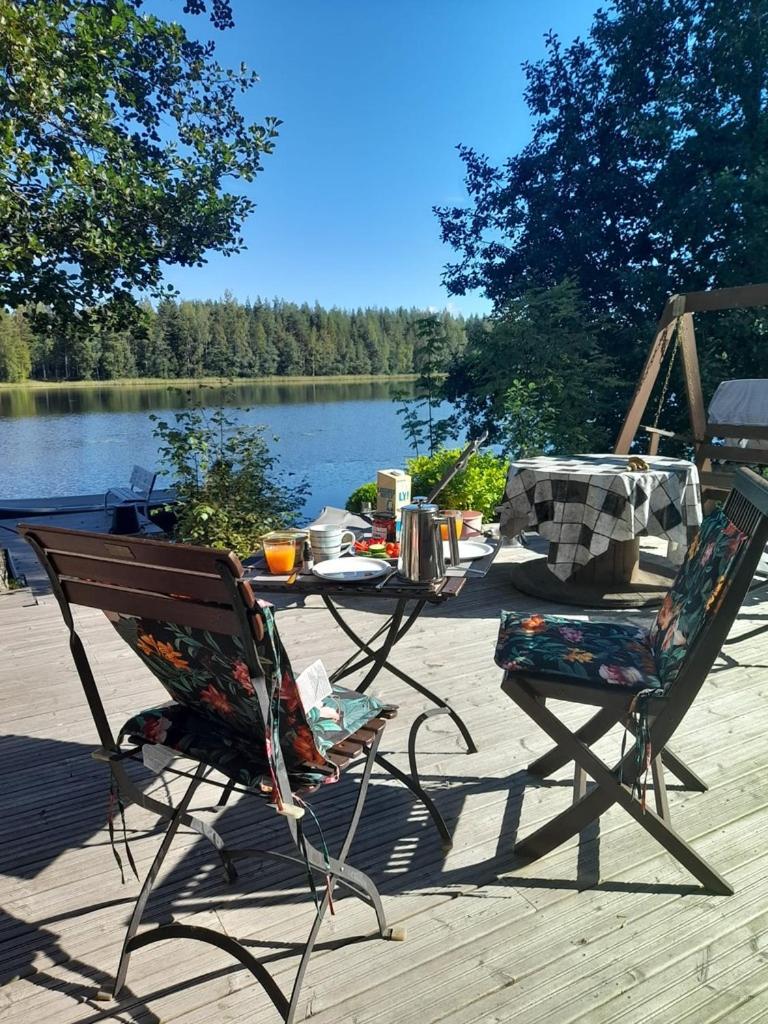 Haus am Kuhajärvi See