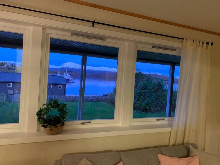 Apartment with two bedrooms, close to the airport, great view view 2