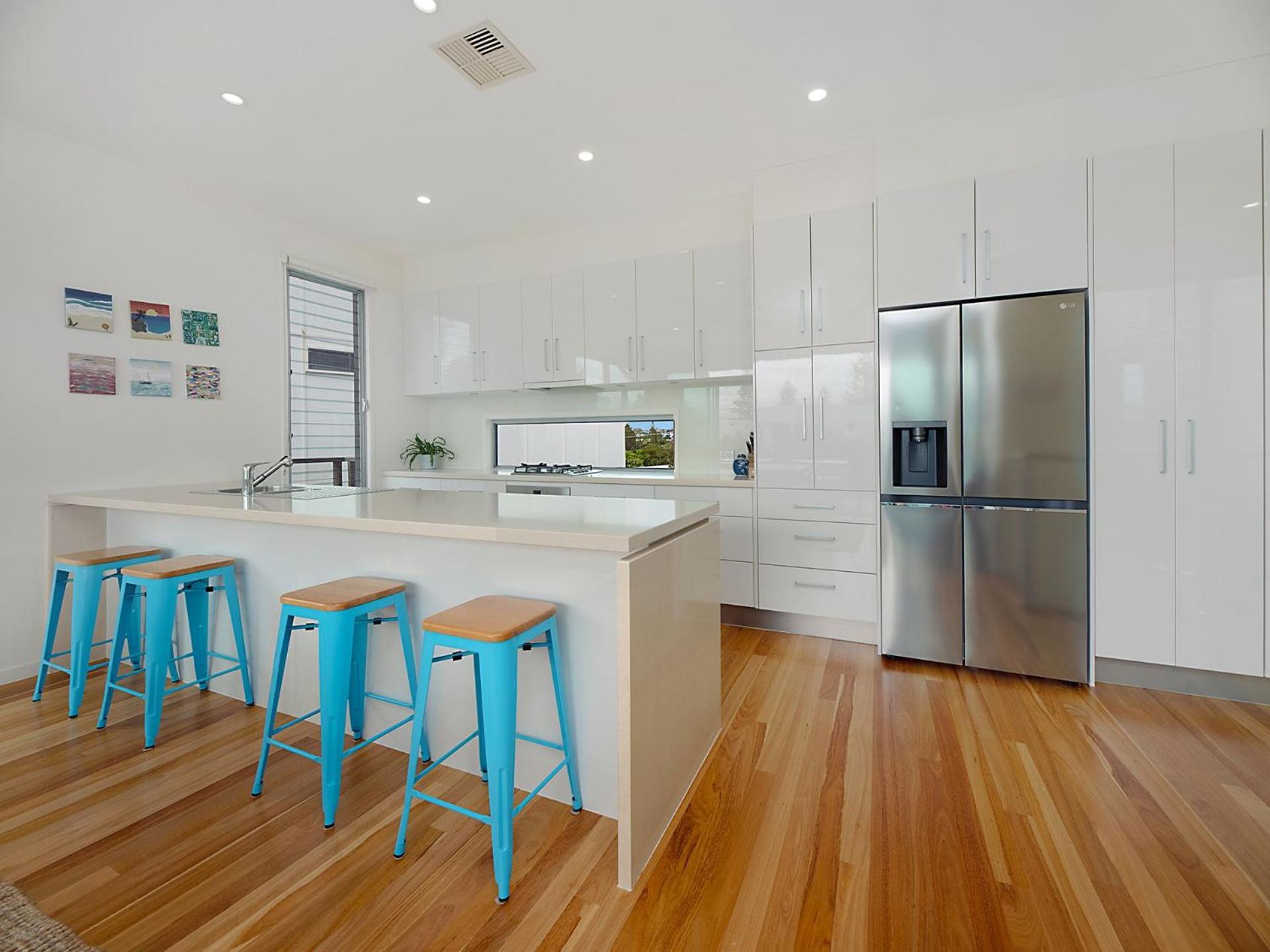 4 Mackay Street Dicky Beach