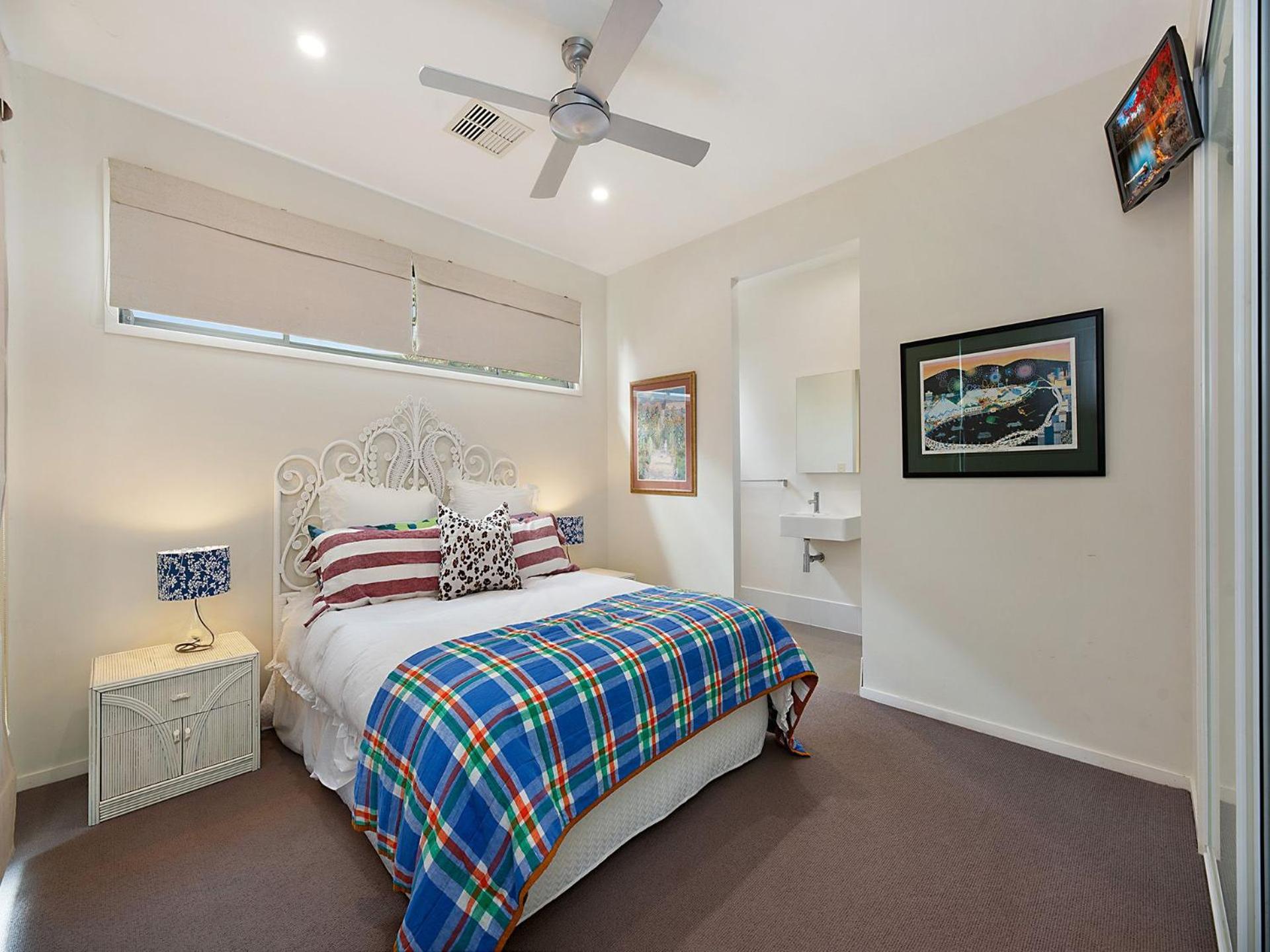 4 Mackay Street Dicky Beach