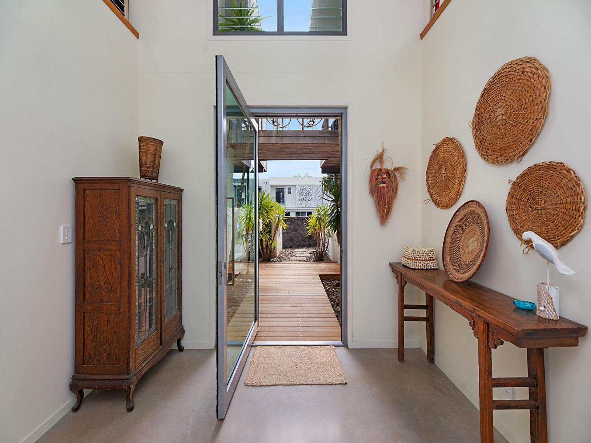 4 Mackay Street Dicky Beach