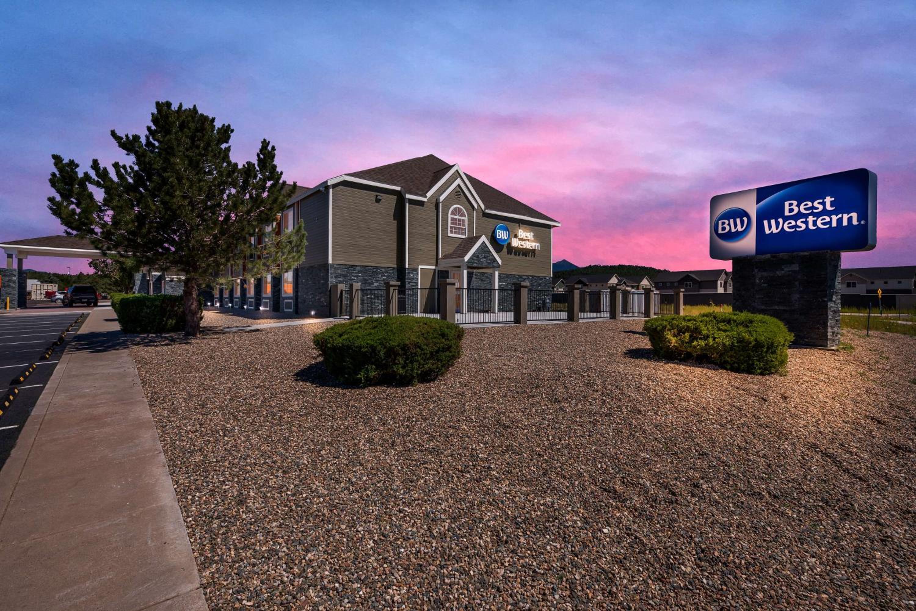 Flagstaff Vacations - Best Western Bellemont Shadow Mountain Inn - Property Image 7