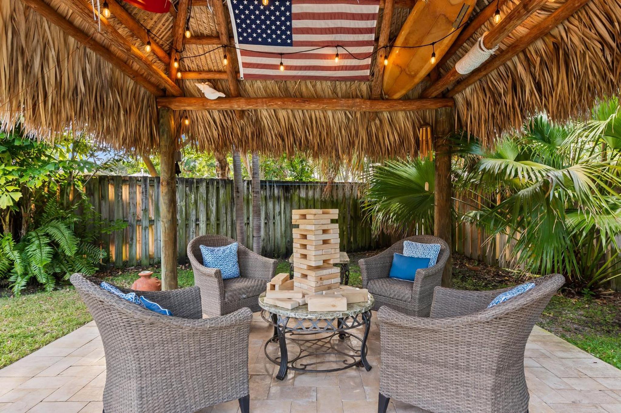 Solar Heated Pool Spa Tiki Hut Huge Backyard Hammock Retro Bikes