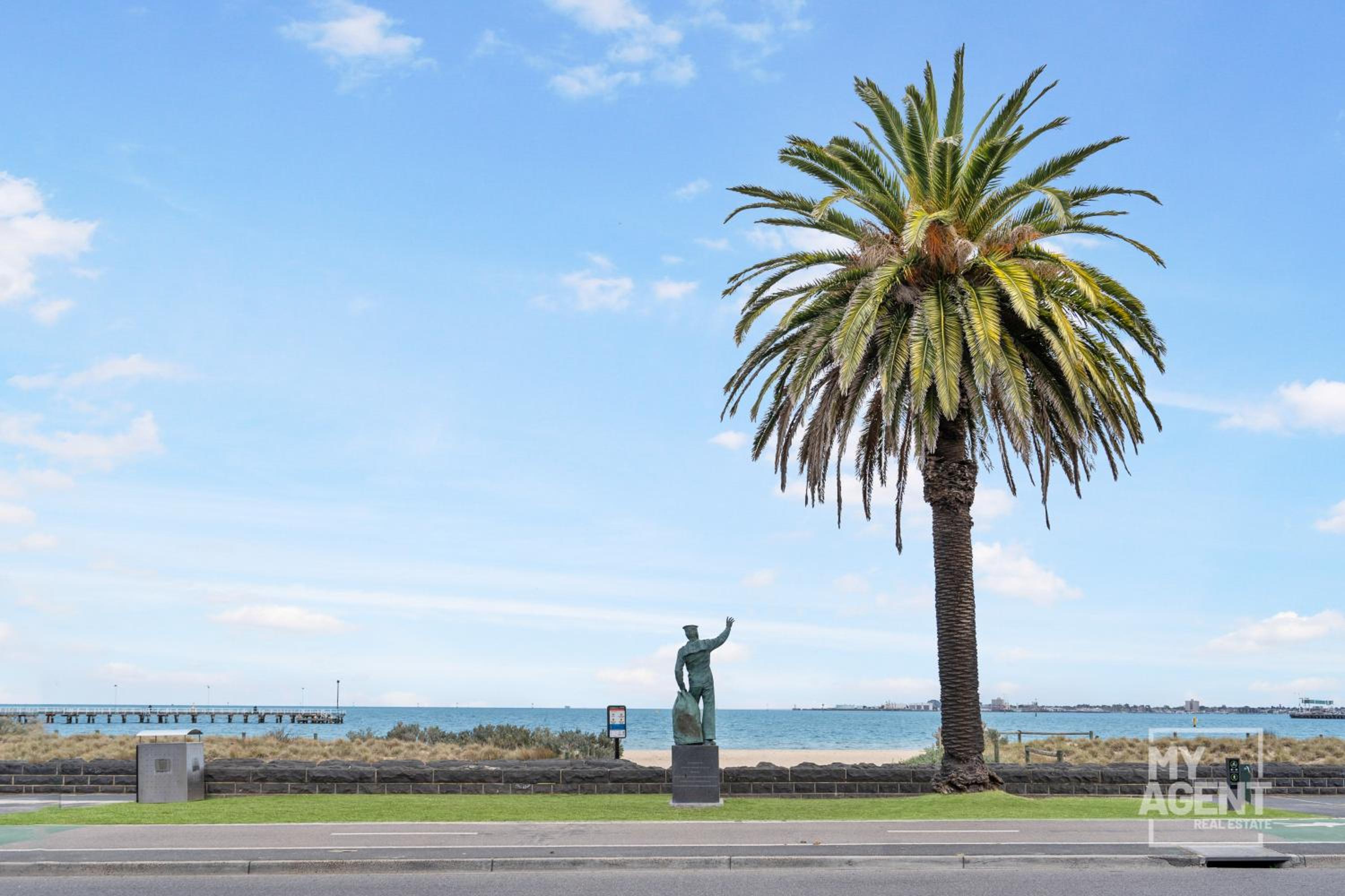 Experience Port Melbourne on Delightful Dow Street