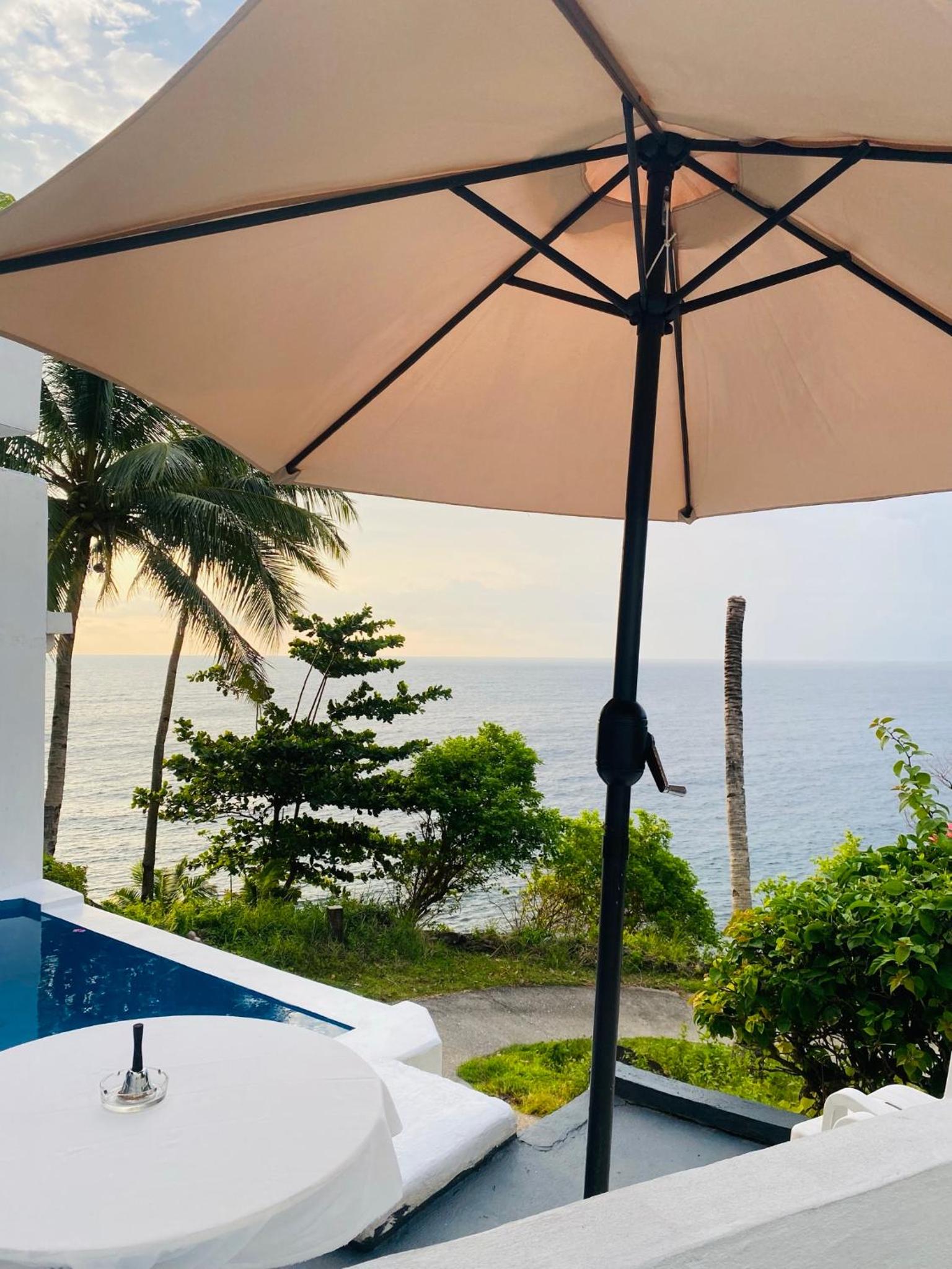 Bintana Sa Paraiso