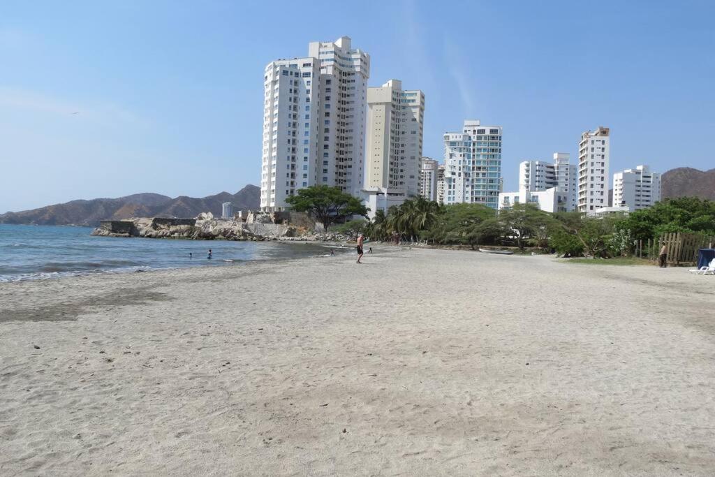 Espectacular apartamento de lujo con vista al mar y salida directa a la playa