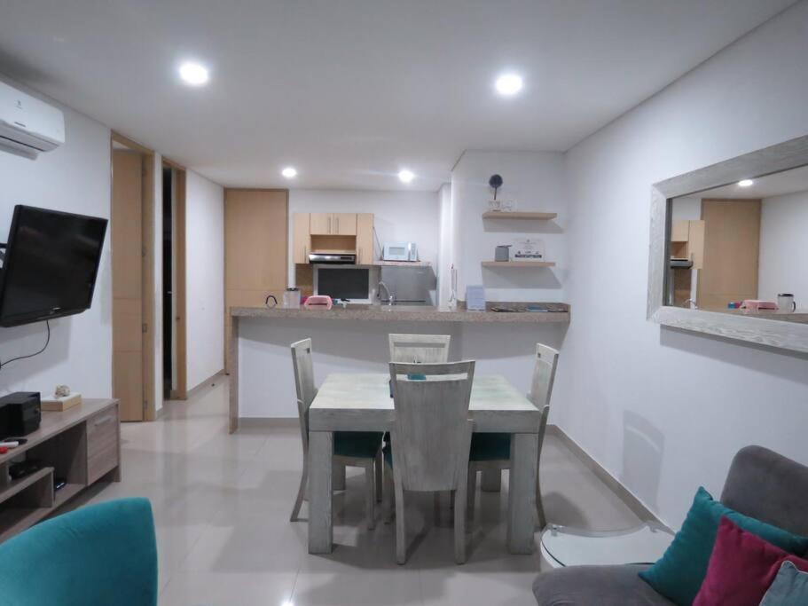 Espectacular apartamento de lujo con vista al mar y salida directa a la playa