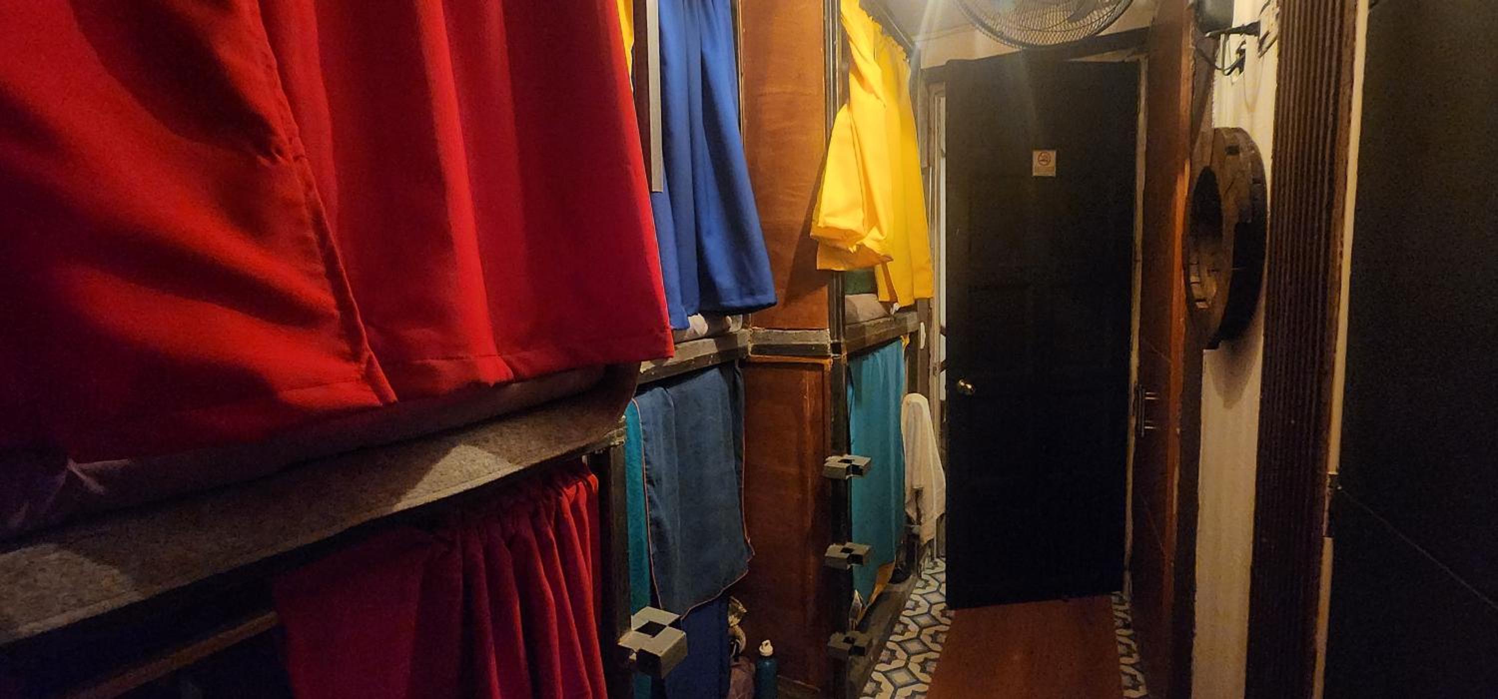 Portelli Hostal Zona G