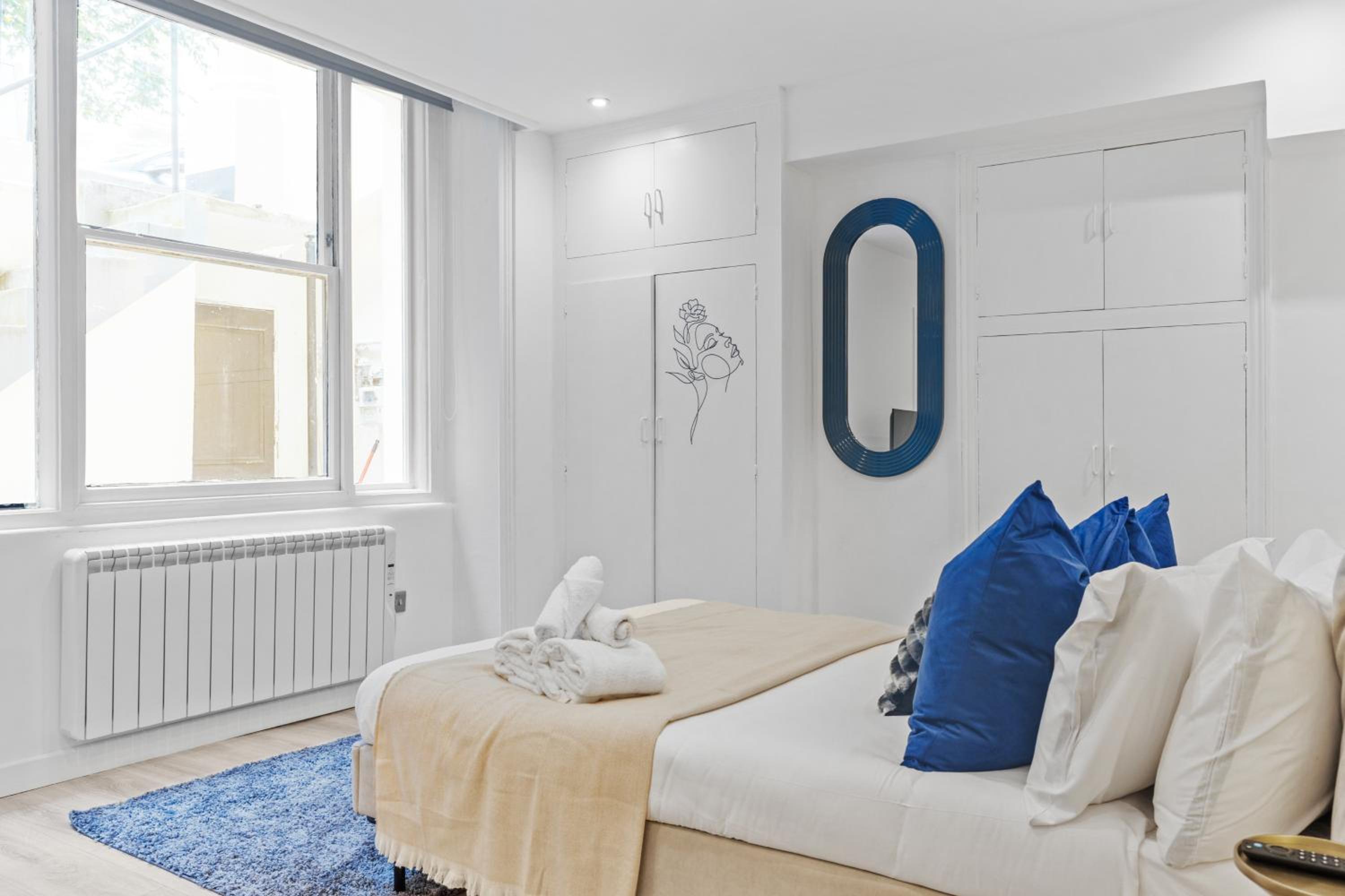 Cozy & Welcoming Studio Apartments in Premium Hyde Park Location