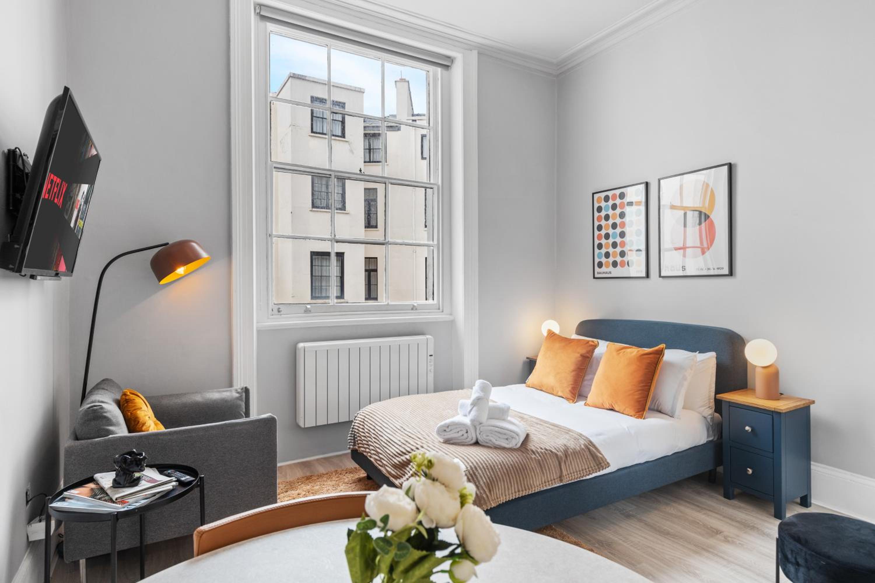 Cozy & Welcoming Studio Apartments in Premium Hyde Park Location