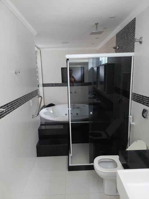 Casa de Luxo na Reg dos Lagos