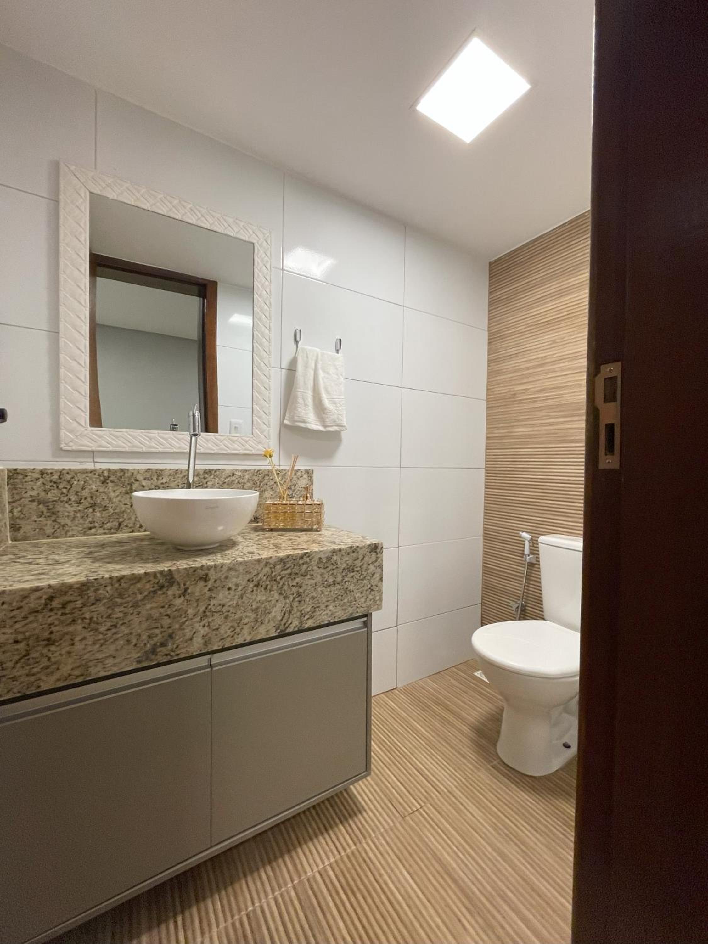 Casa Moderna com 2 Suites e Home Office na Praia
