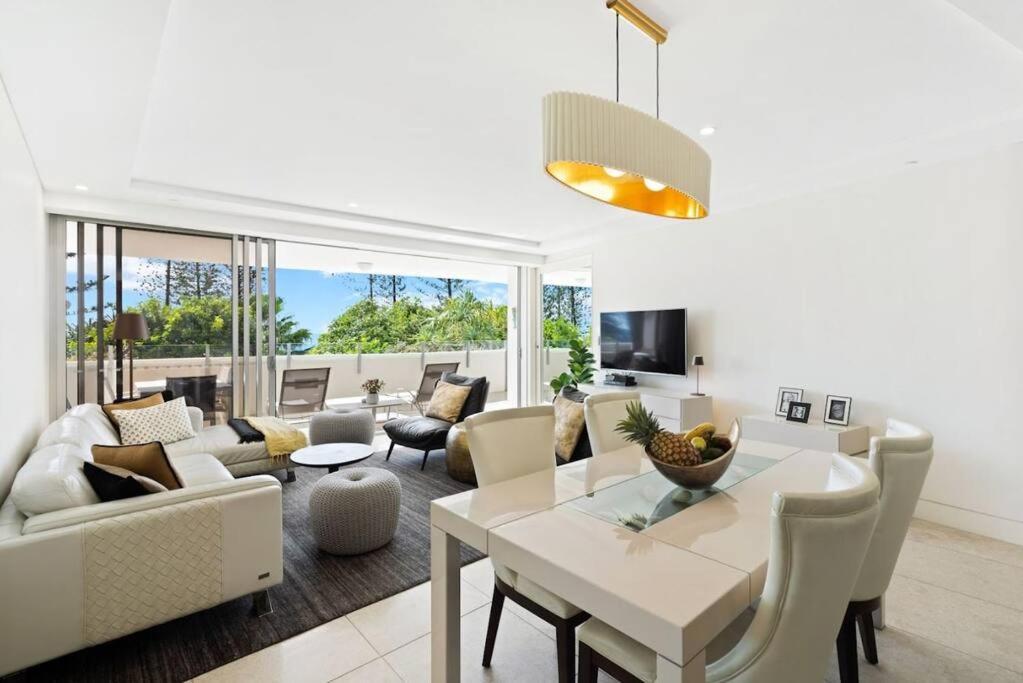 SEA PEARL 202–Waterfront Luxury Apartment