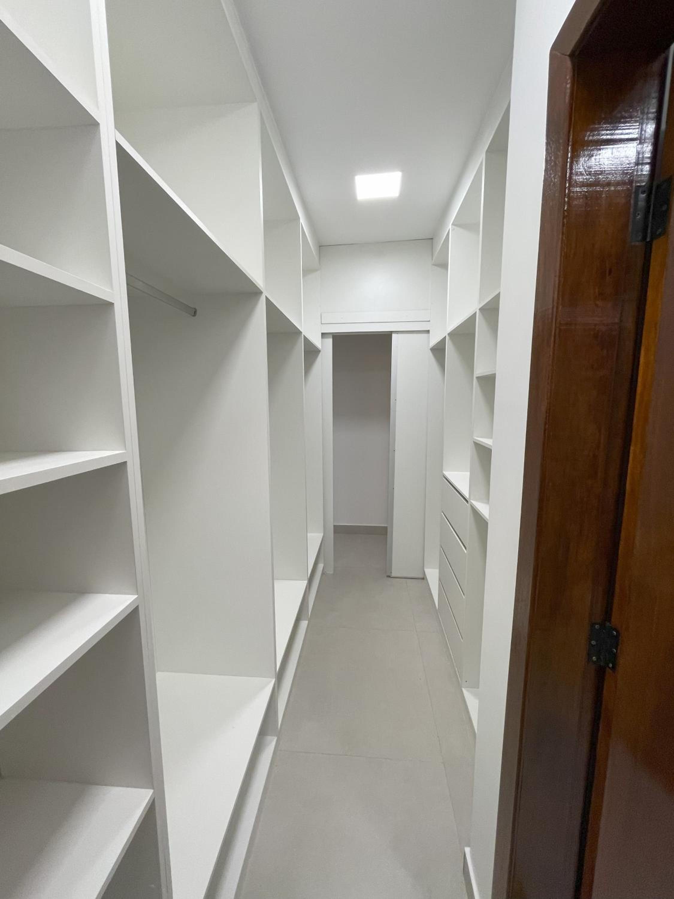 Casa Moderna com 2 Suites e Home Office na Praia