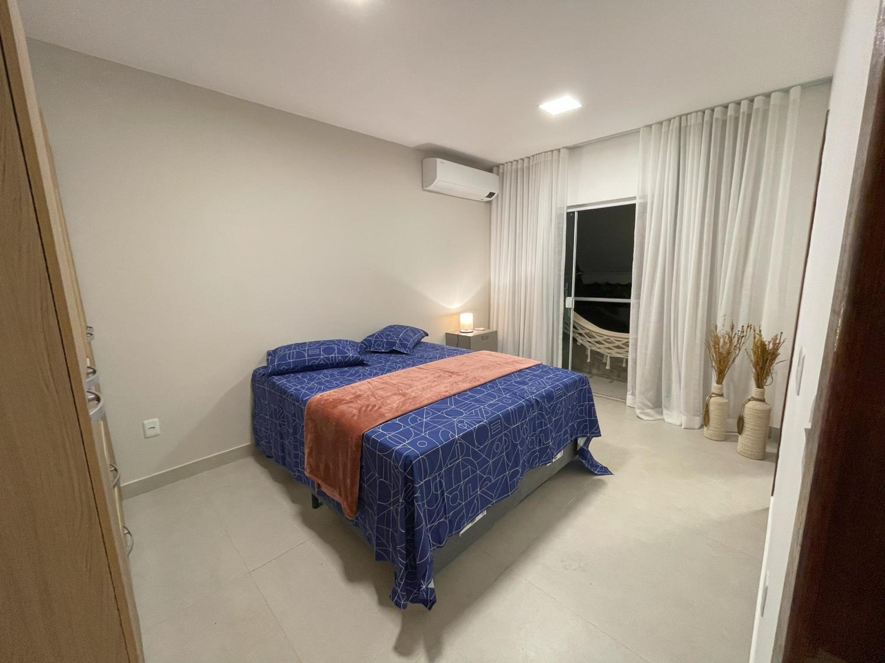 Casa Moderna com 2 Suites e Home Office na Praia