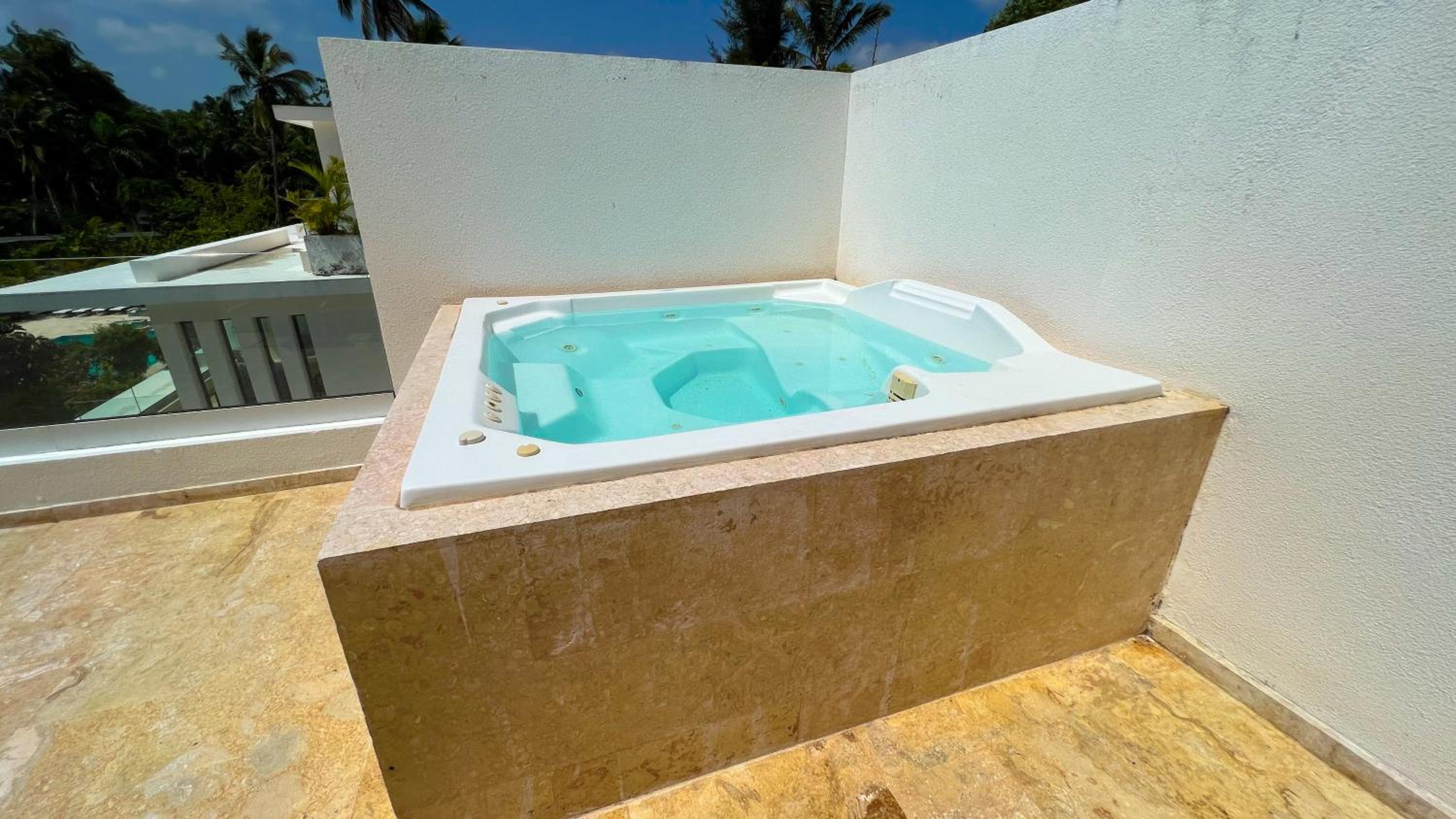 Las Ballenas Beach Apartment