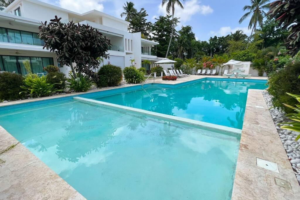 Las Ballenas Beach Apartment