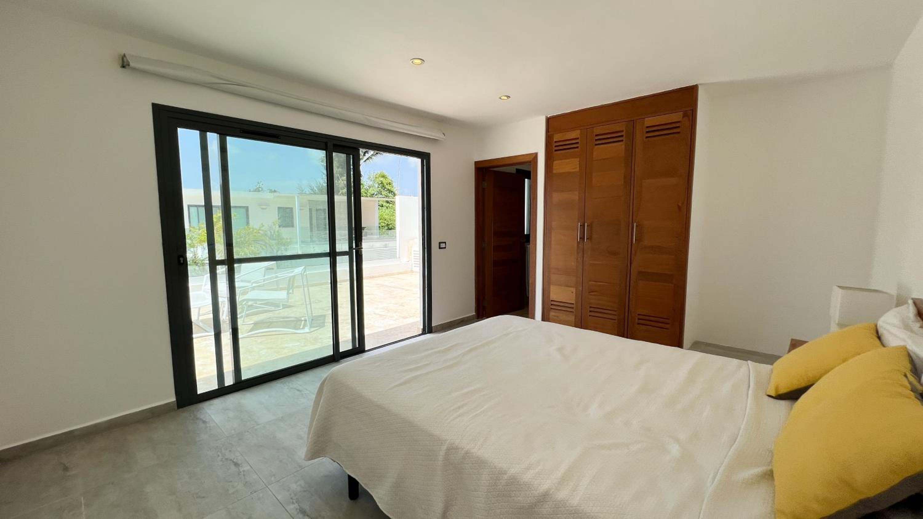 Las Ballenas Beach Apartment