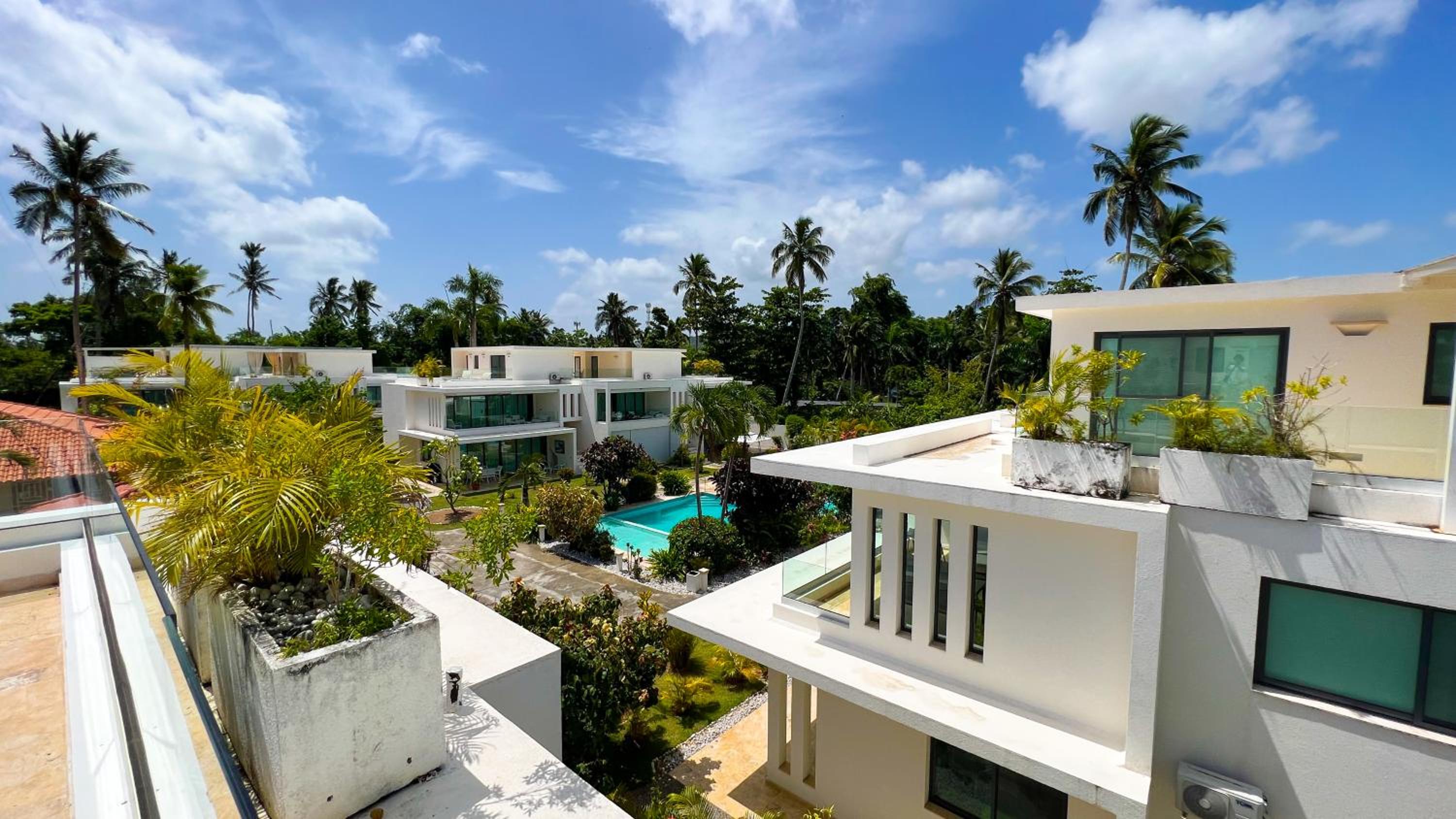 Las Ballenas Beach Apartment