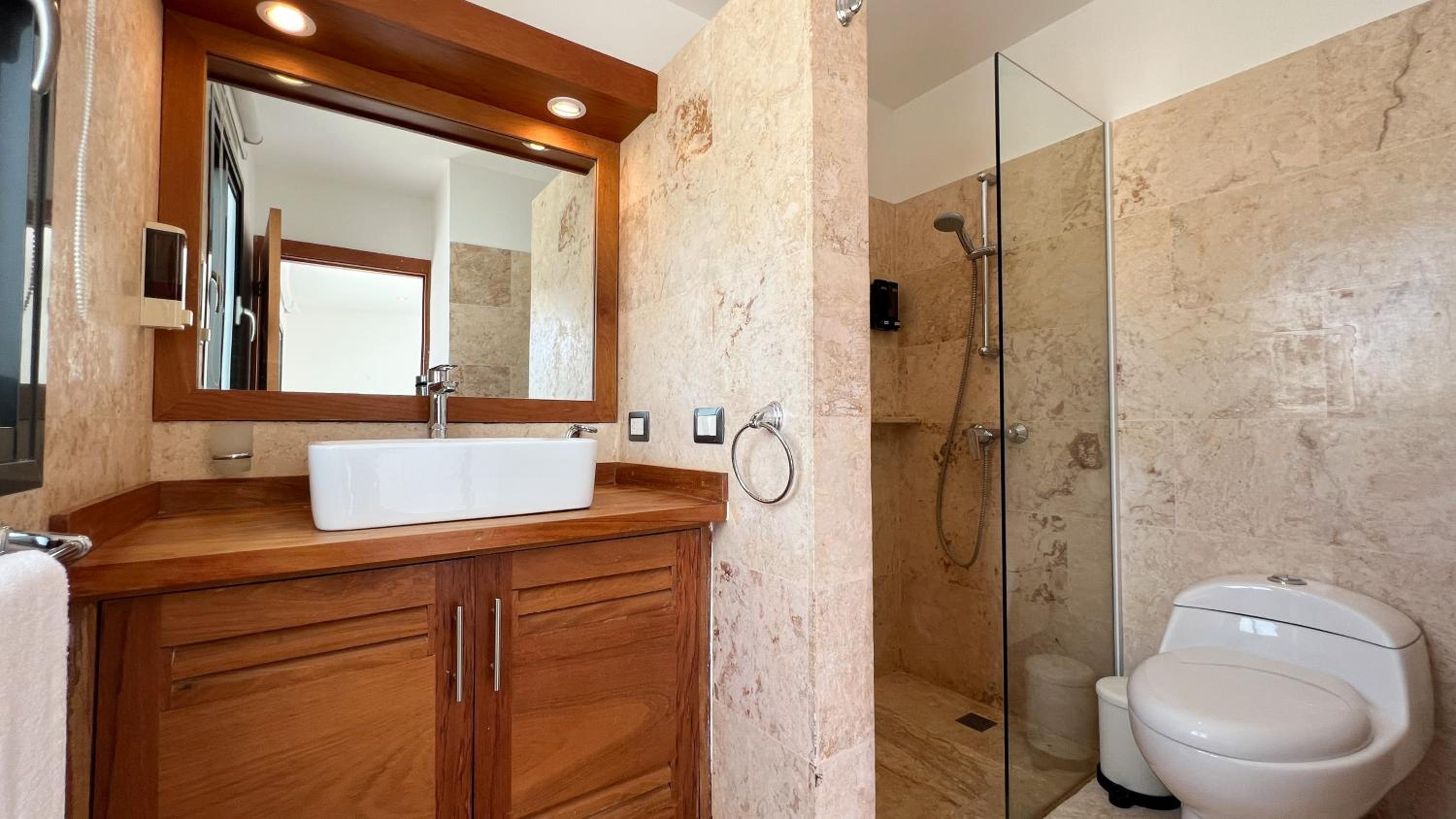 Las Ballenas Beach Apartment