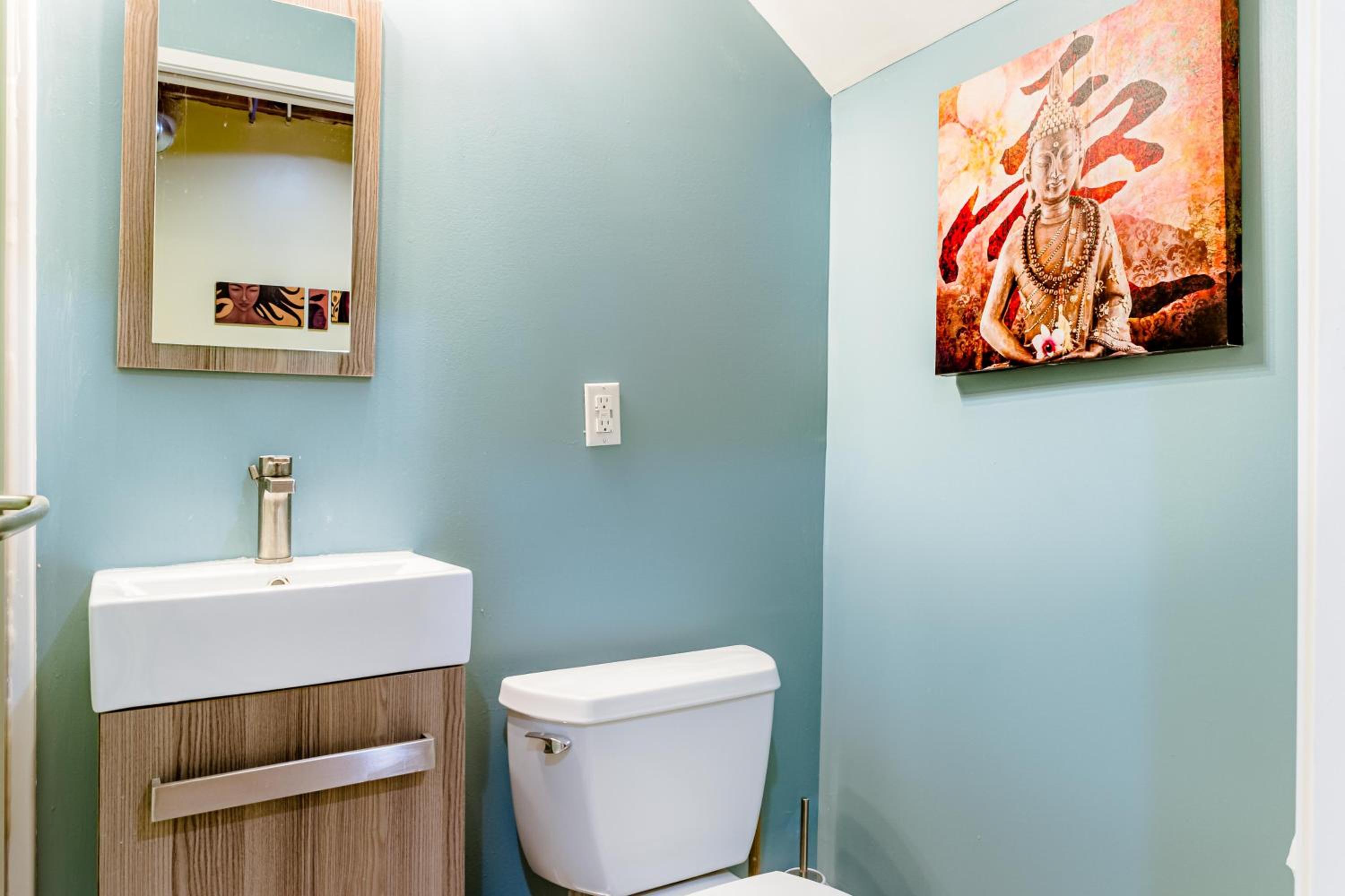 Portland Urban Lodge, Quiet, Walkable, Near view 4