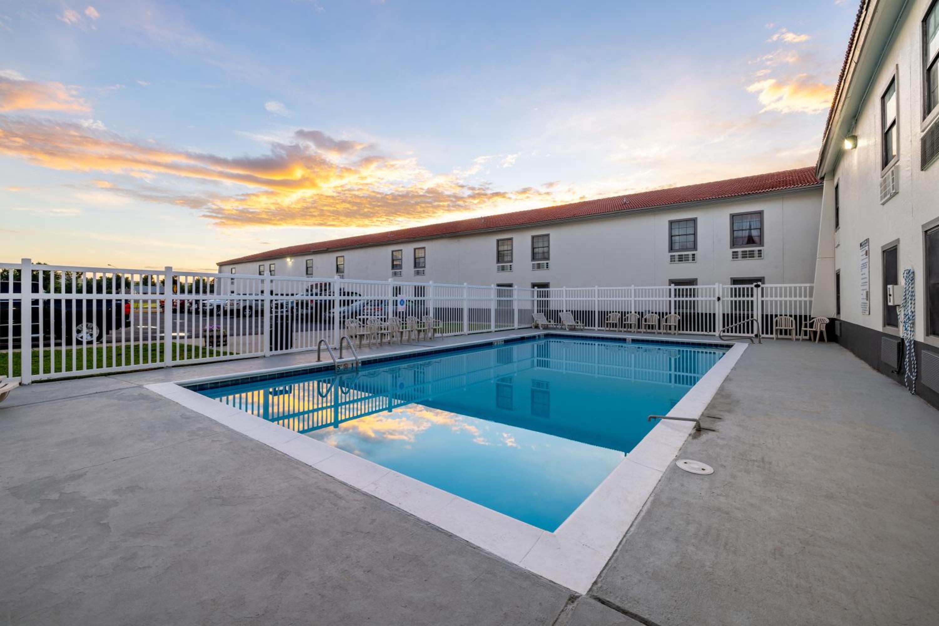 Casper Vacations - Days Inn by Wyndham Casper - Property Image 11