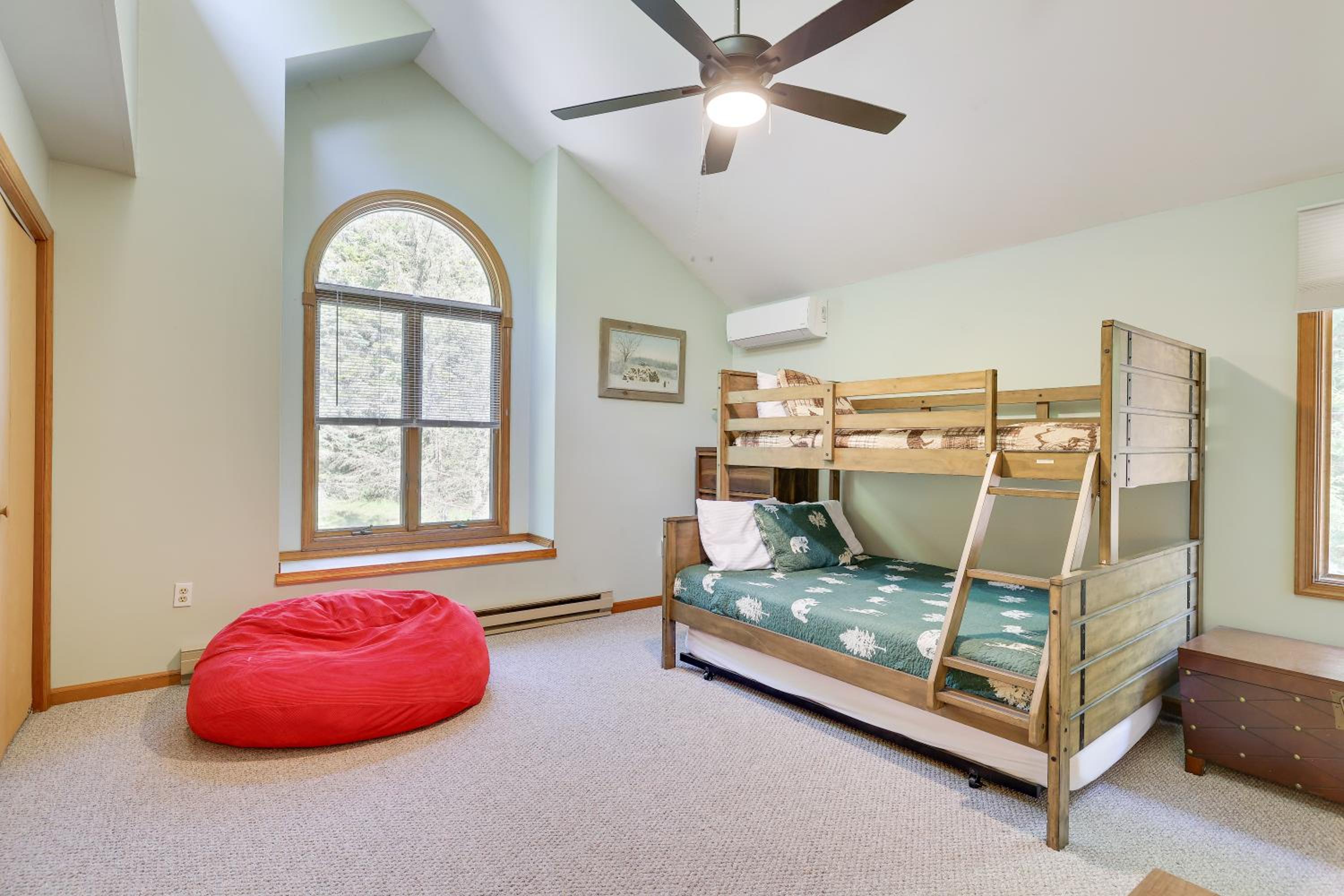 Mt. Maplewood Lake House