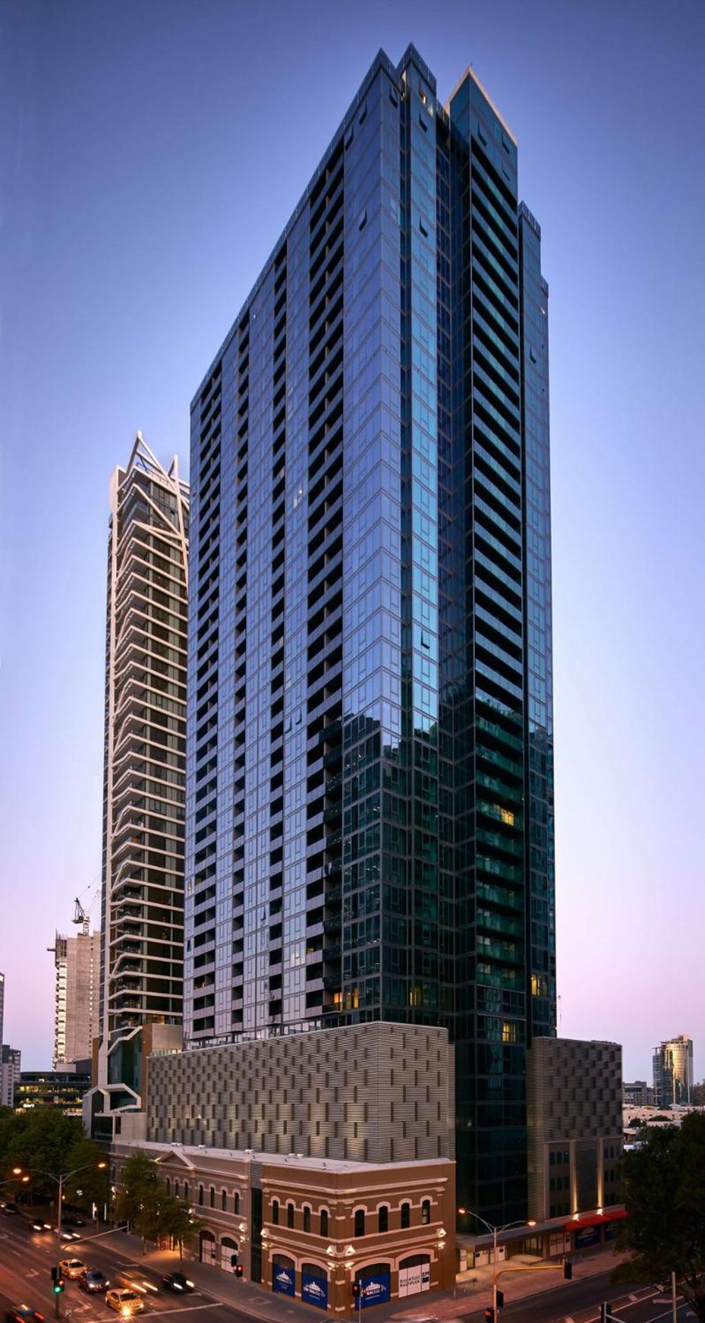 Stunning 2-Bedroom Oasis in the Heart of Southbank