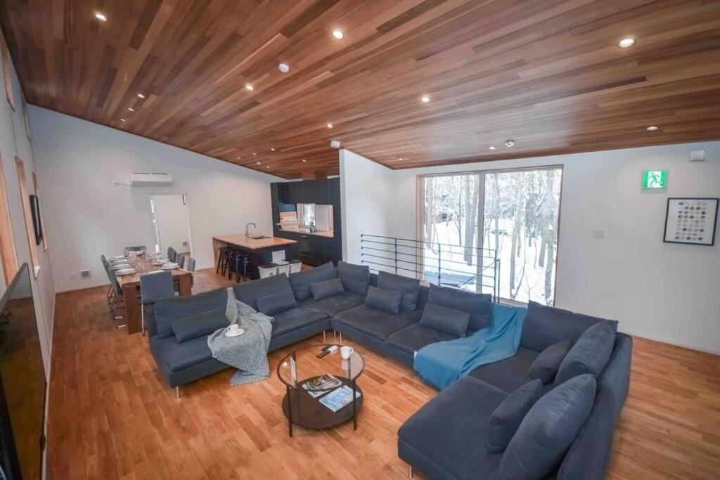 Hakuba Elgin- Brand new exquisite luxury villa