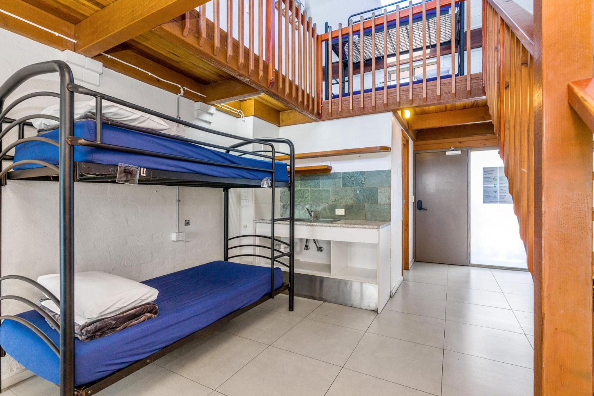 Aquarius Backpackers Resort