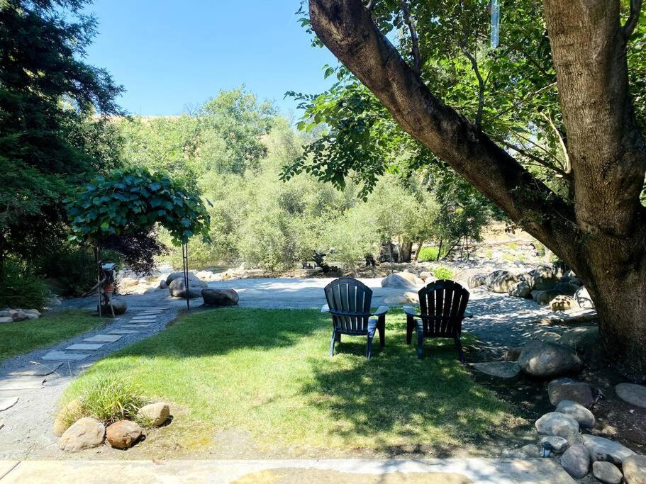 Sequoia Cabin by the River