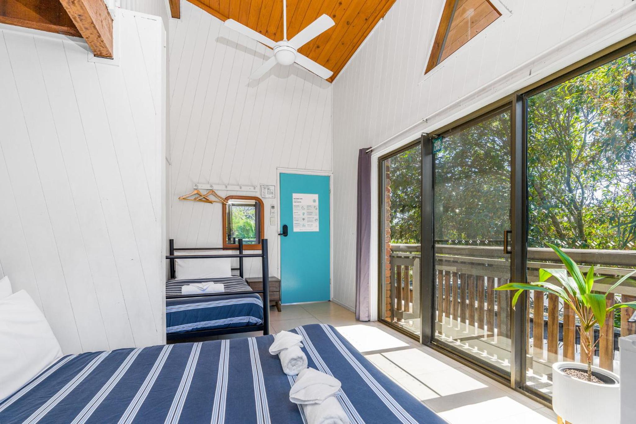 Aquarius Backpackers Resort