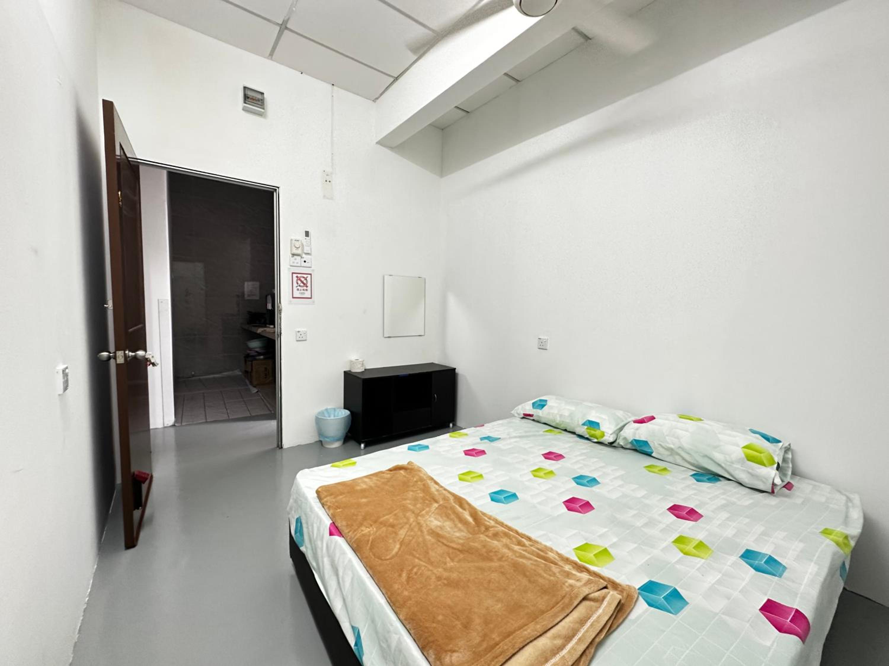Jiaxin Dormitory-Setia Indah 家馨青年旅宿