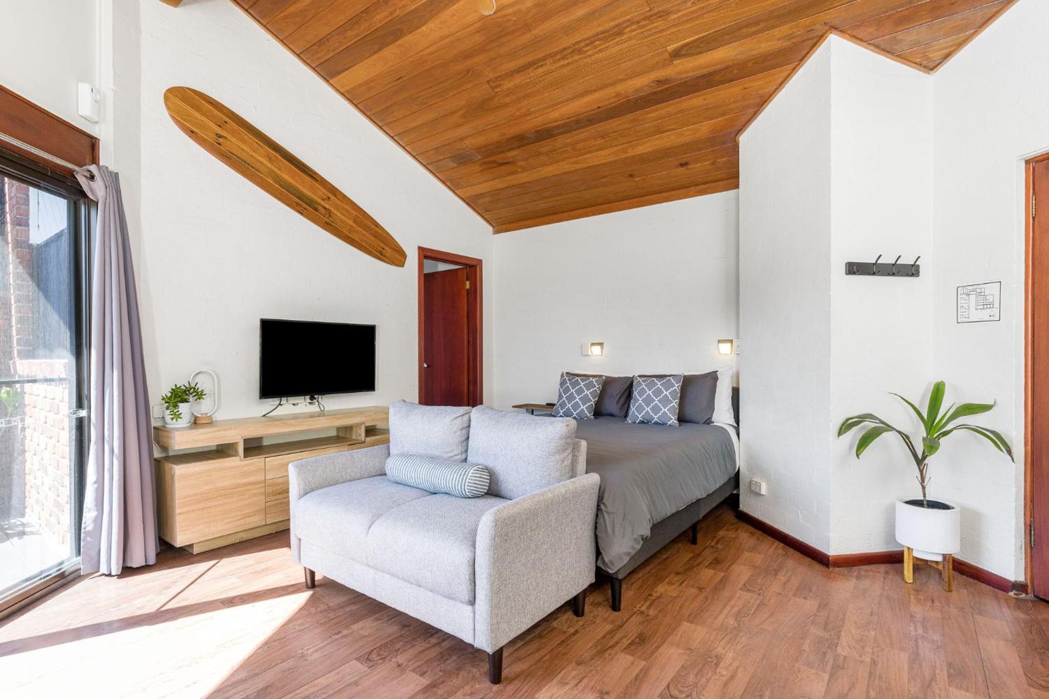 Aquarius Backpackers Resort