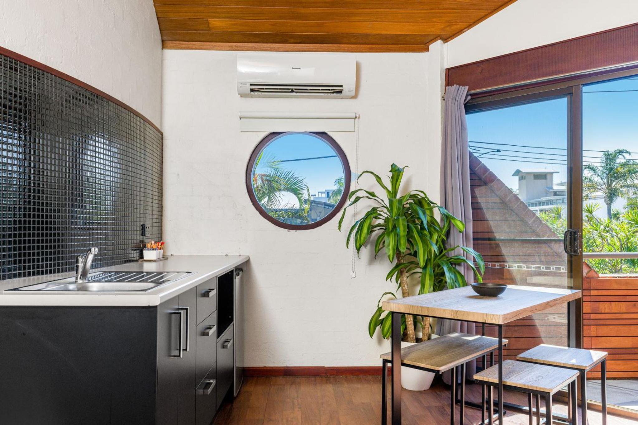 Aquarius Backpackers Resort