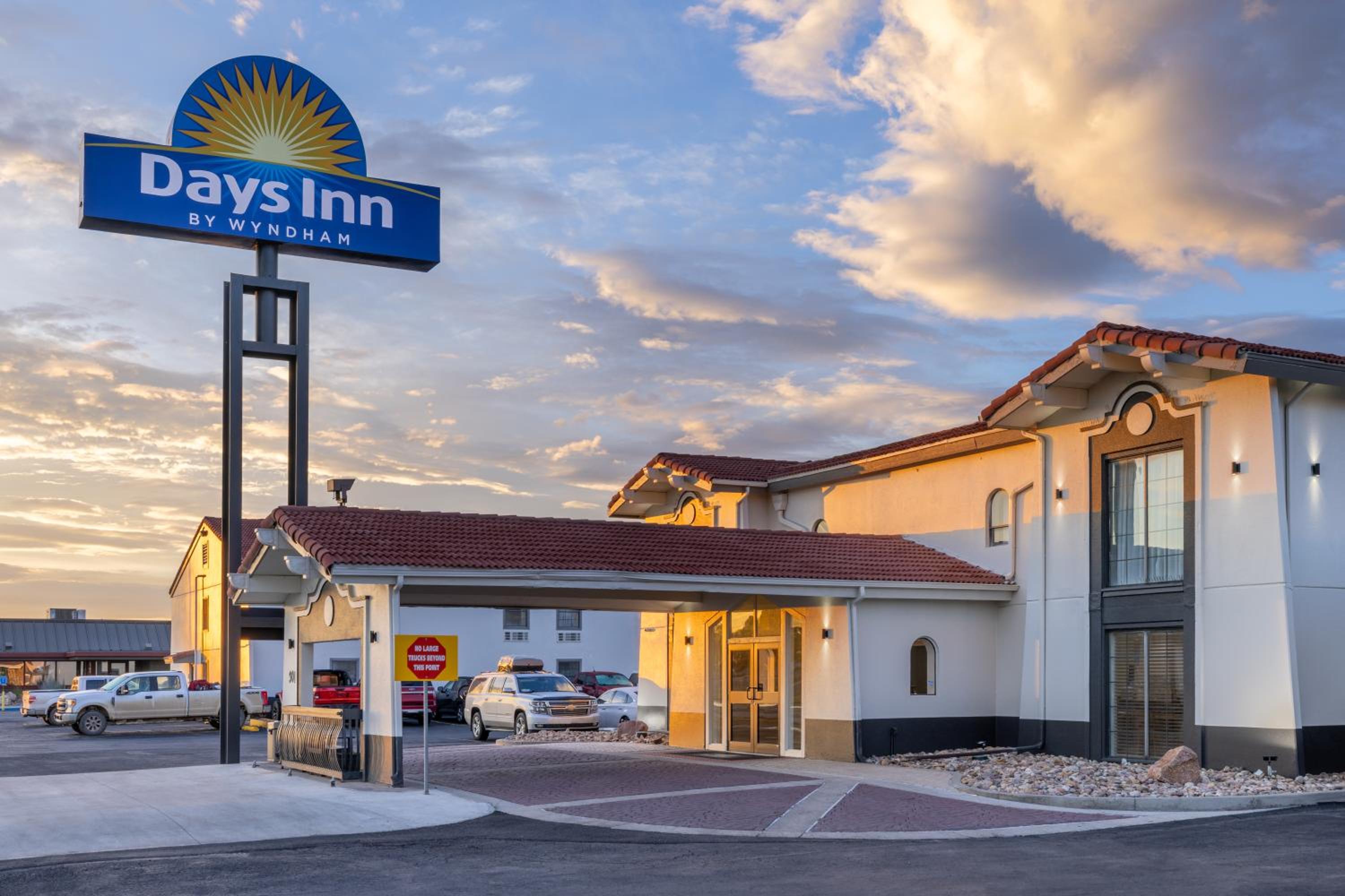 Casper Vacations - Days Inn by Wyndham Casper - Property Image 3
