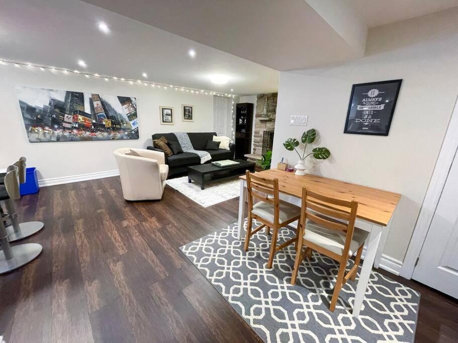 Spacious & Renovated 1BD Suite w/parking view 3