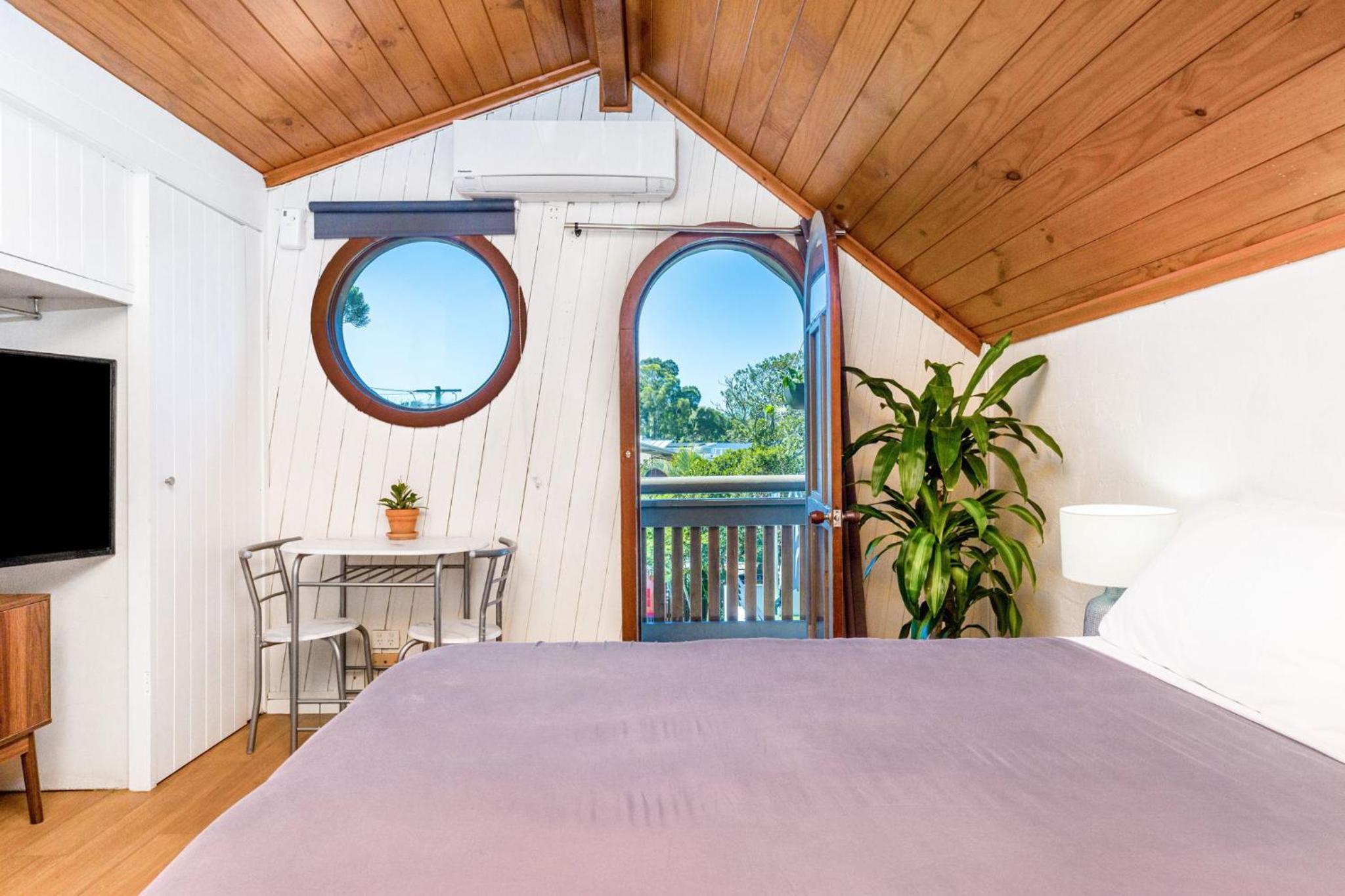 Aquarius Backpackers Resort