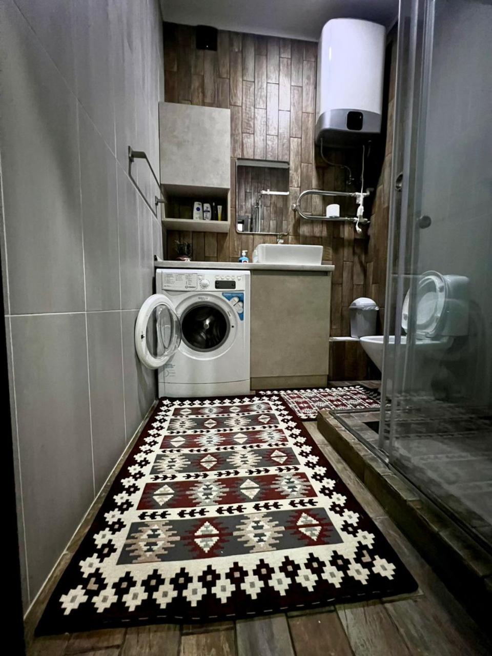 Salamat apartments- best location 2 view 3
