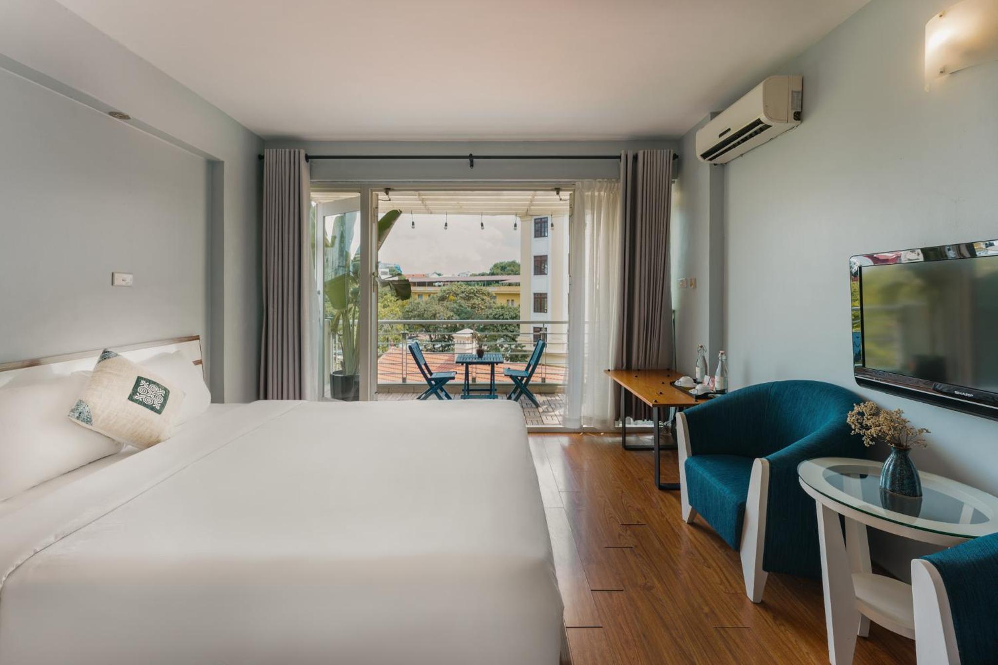 Cheers Hostel Hanoi