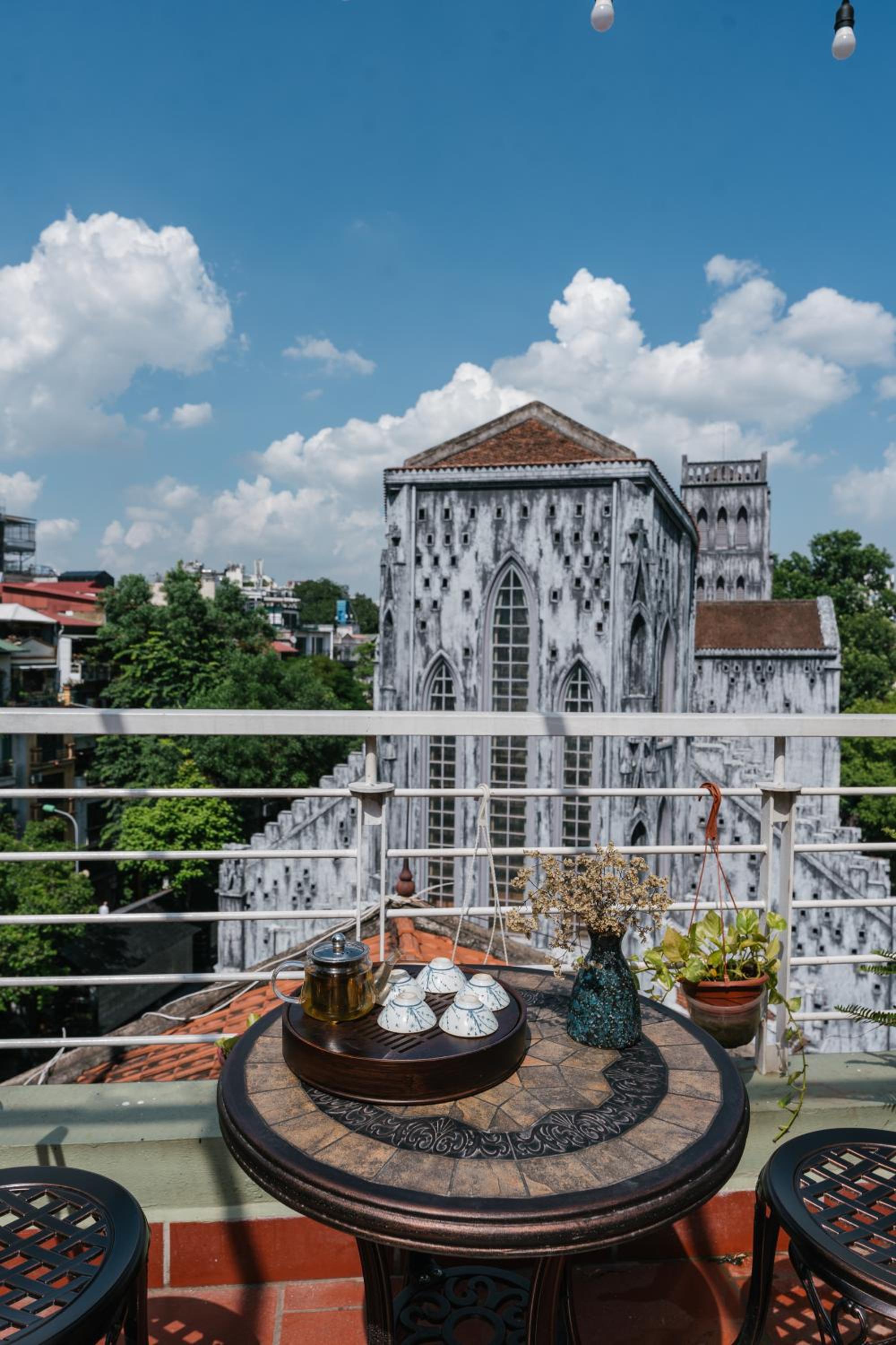Cheers Hostel Hanoi
