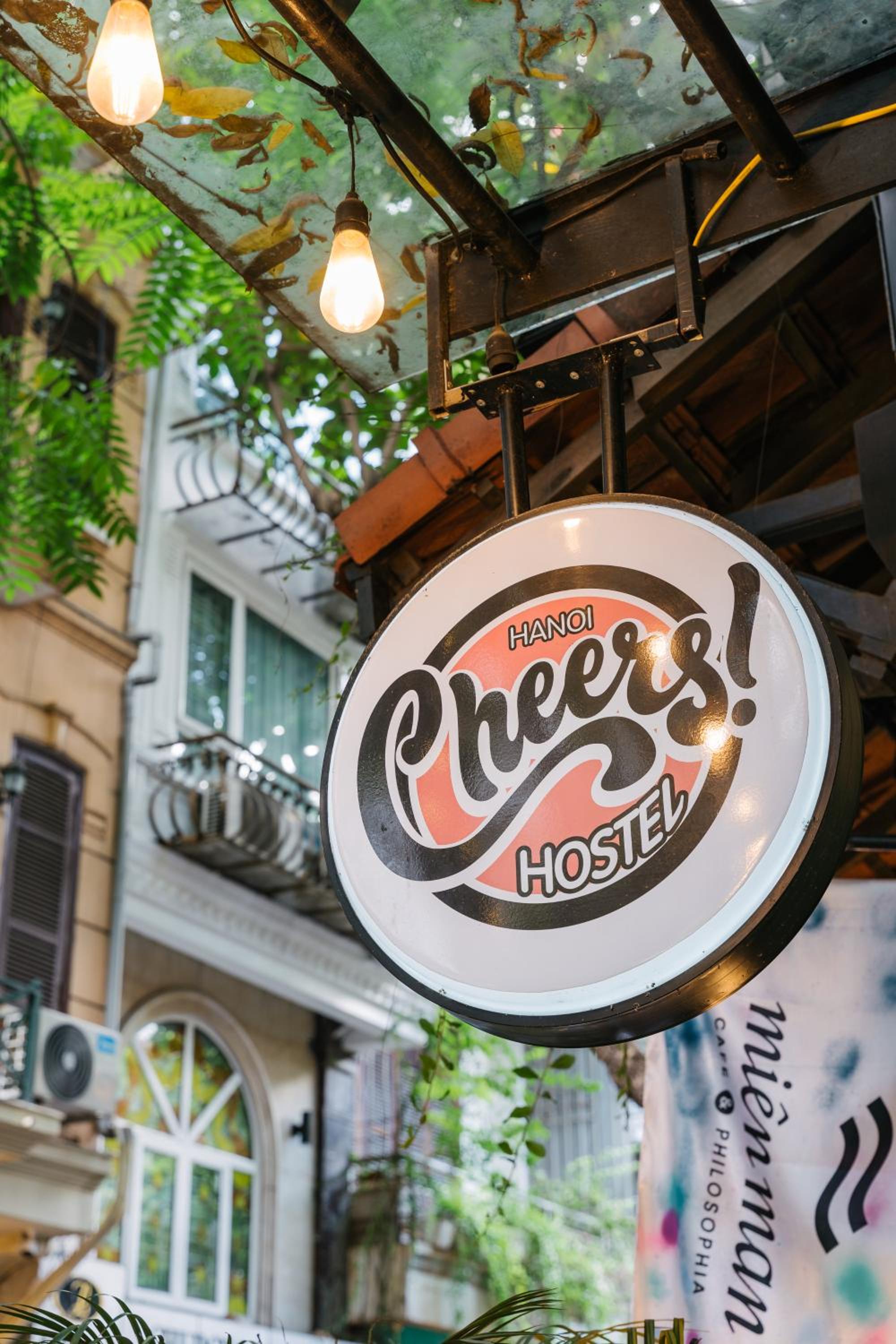 Cheers Hostel Hanoi