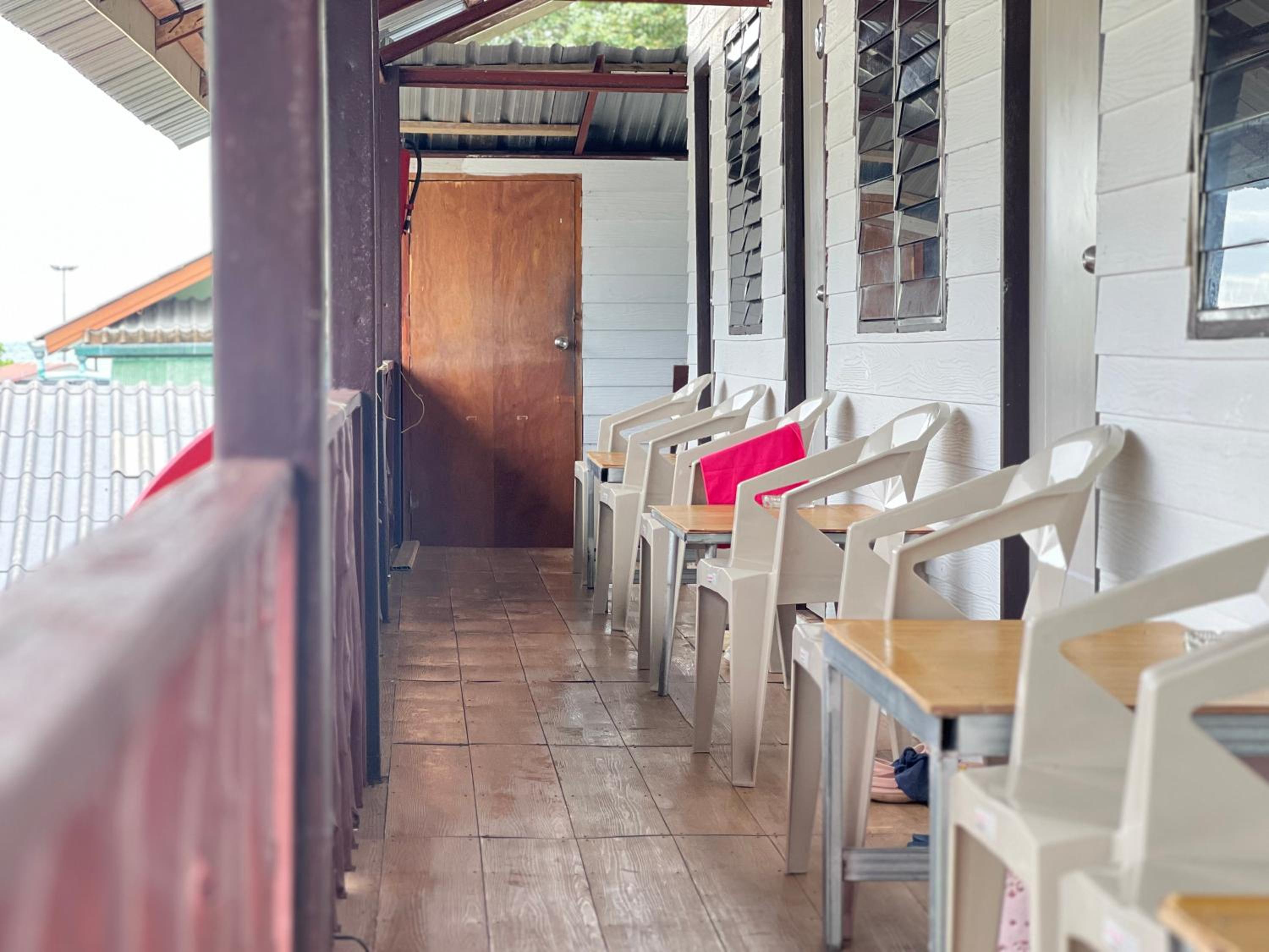 Hotel Lux Guesthouse - Image 1